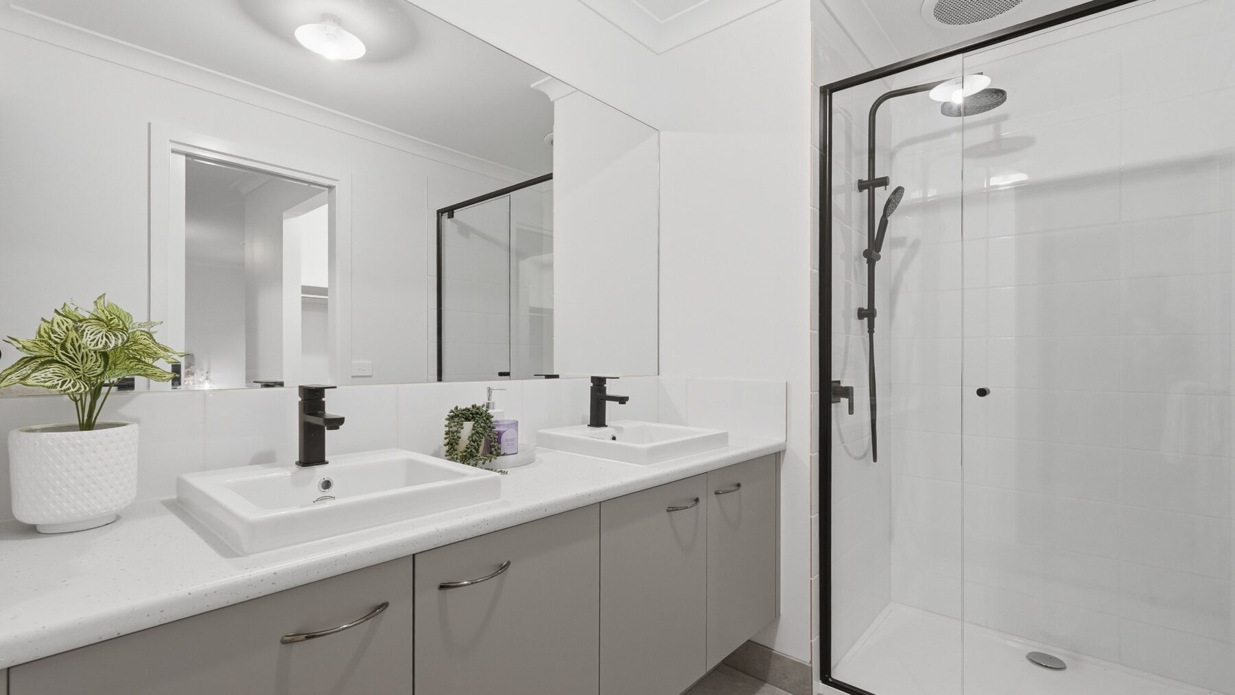 Clean modern bathroom photography